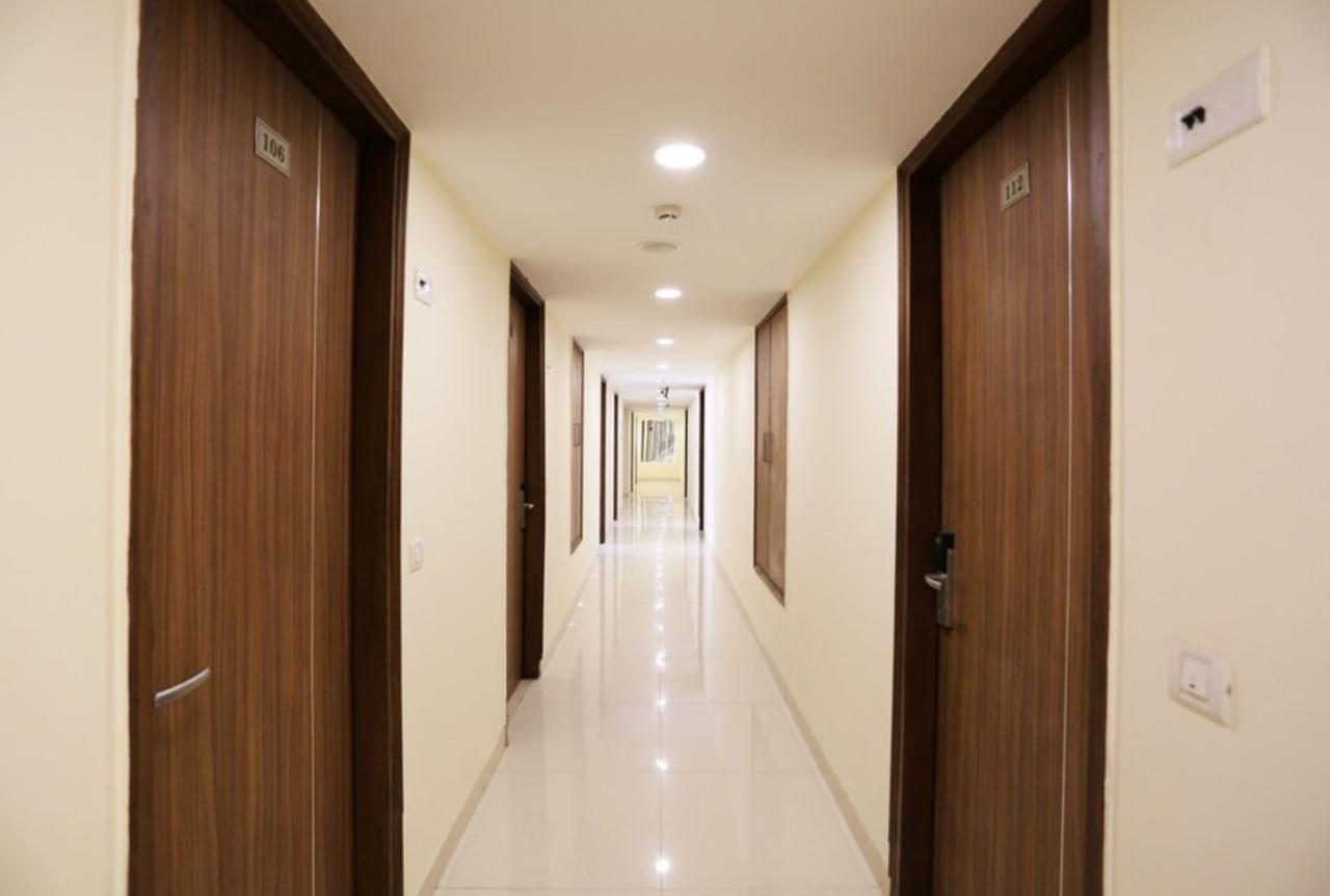 Hotel Airport D'Capitol New Delhi Exterior foto