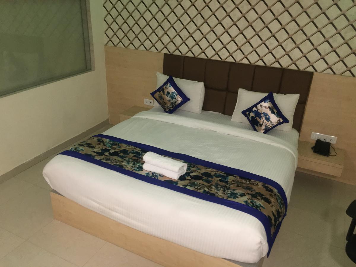 Hotel Airport D'Capitol New Delhi Exterior foto