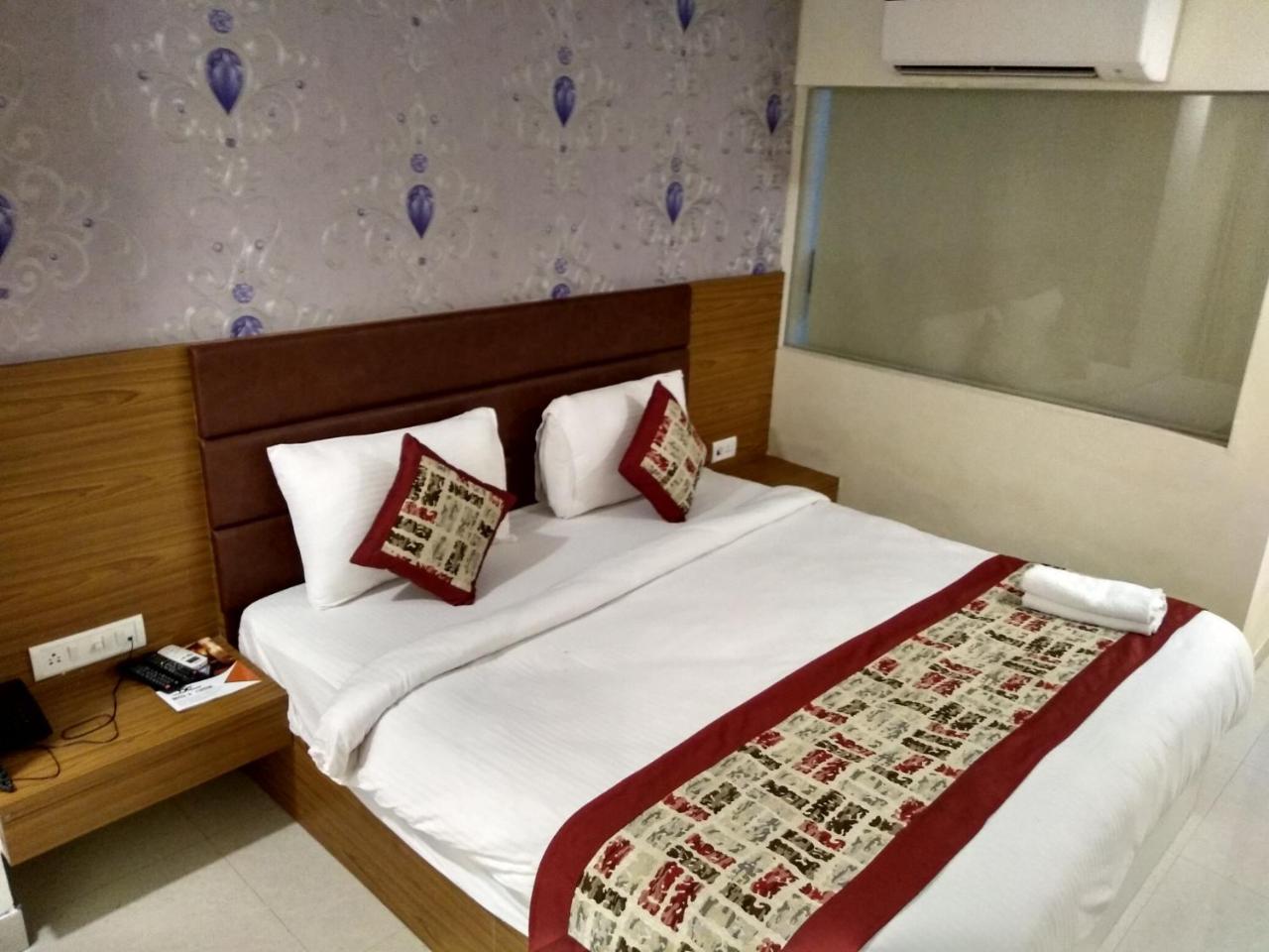 Hotel Airport D'Capitol New Delhi Exterior foto