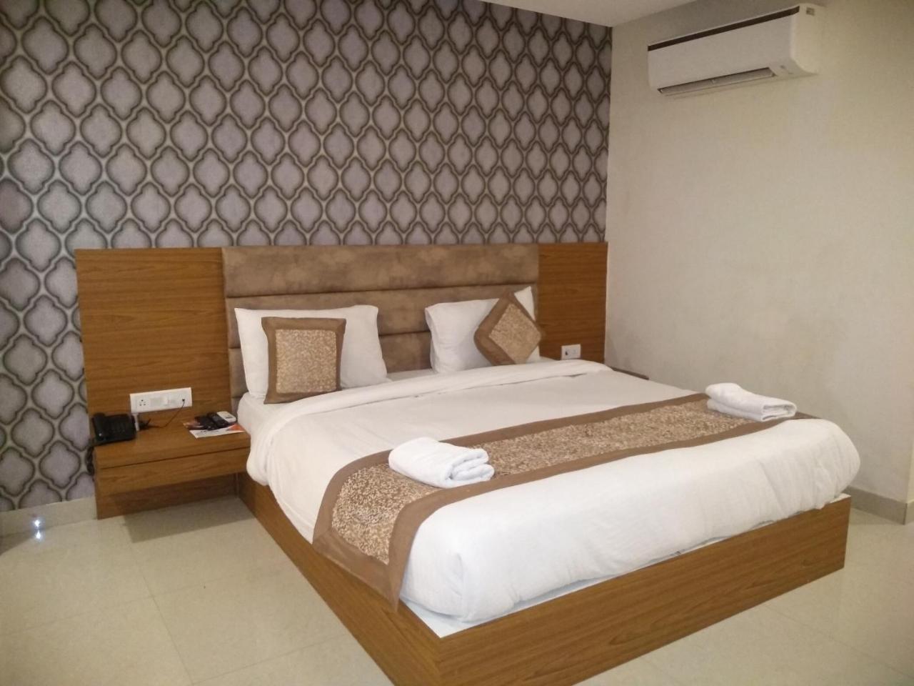 Hotel Airport D'Capitol New Delhi Exterior foto
